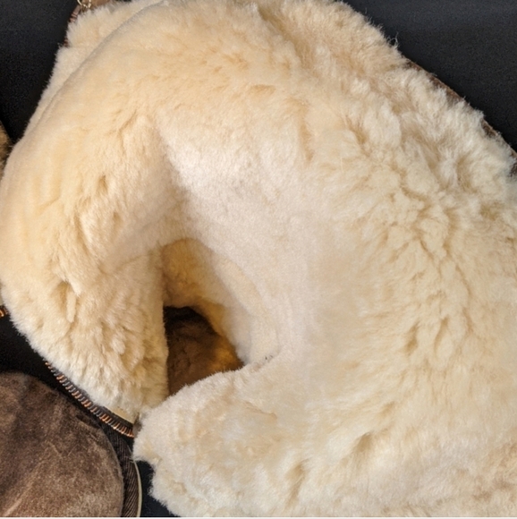 Rare UGG CARGO BOOTS - Picture 5 of 6